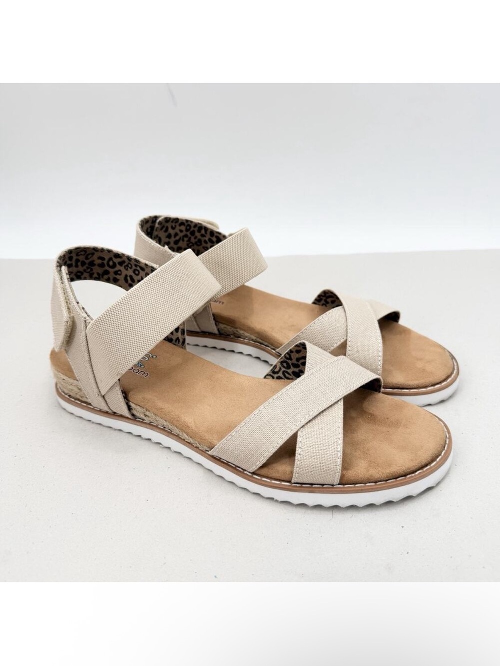 BOBS Skechers Natural Desert Kiss Secret Picnic Memory Foam Sandals Womens 10